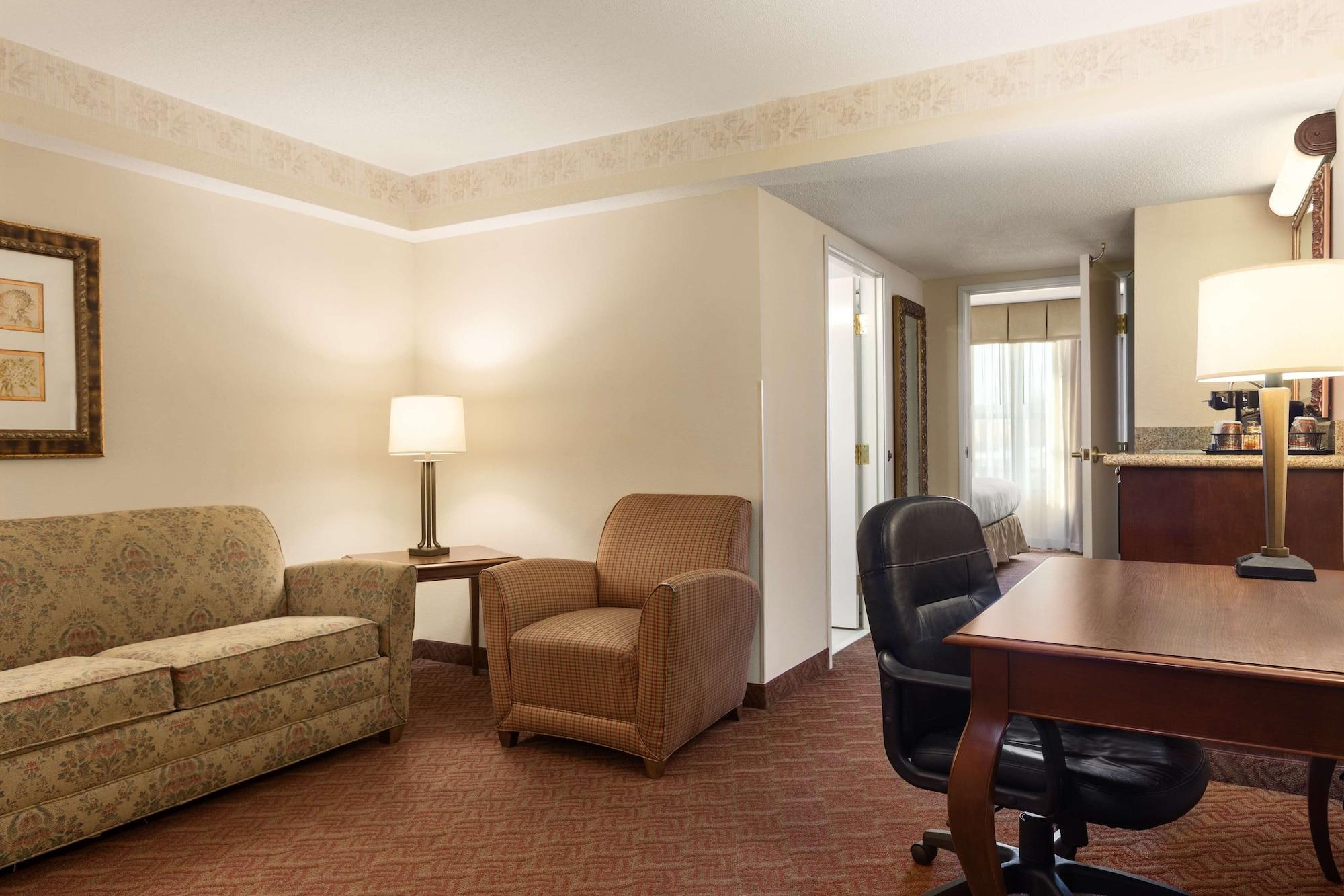 Spark By Hilton Woodbridge Buitenkant foto