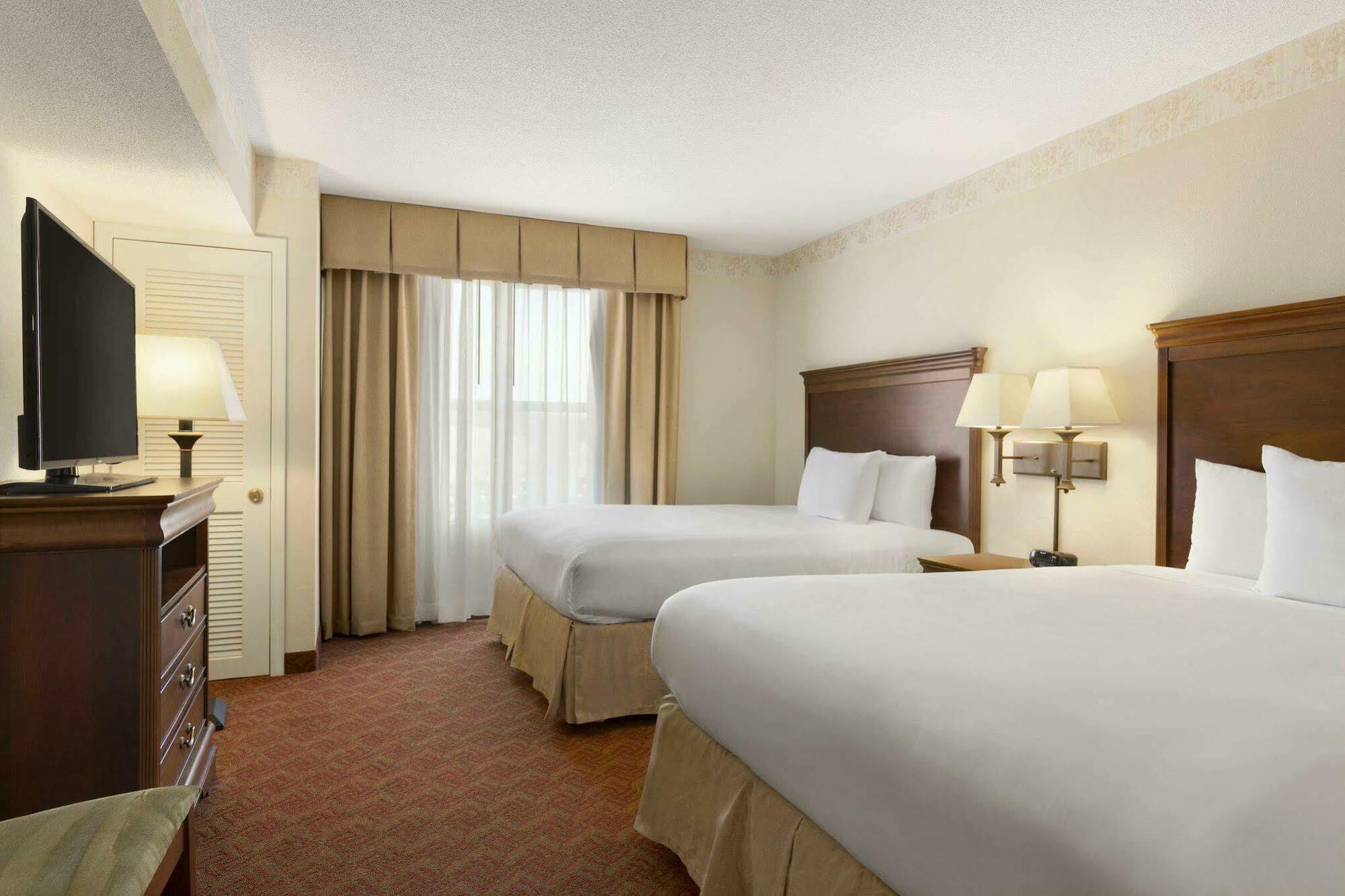 Spark By Hilton Woodbridge Buitenkant foto